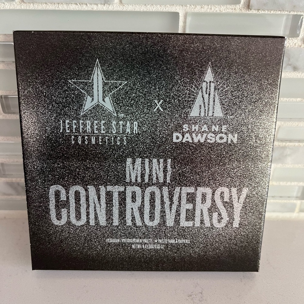Jeffree Star Mini Controversy Palette